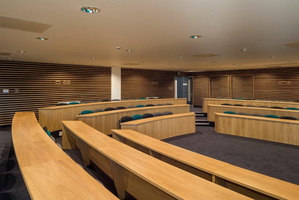 bandkbuild's tweet image. Balance of @bandkphoto pictures from #behindthehoarding @UniNorthants @UniNhantsNews #hellowaterside campus in #Northampton with @nick_petford @UN_OVC