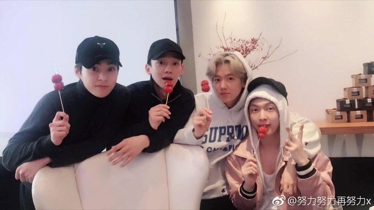 knockknock0408's tweet photo. LAY weibo
https://t.co/UPoHYKFeaR https://t.co/HjLo1QLOXQ