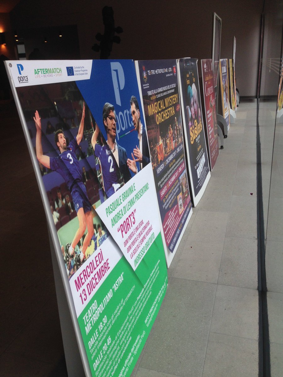 port3dutainment's tweet photo. #sport #eventi #teatro #edutainment #cultura #azienda #formazione
Con la tappa numero otto si chiude per questo 2017 il viaggio di @AndreaDiLenna e @pasqualegravina. Arrivederci al 2018 per aprire nuove porte insieme! https://t.co/dndSgVZVFl