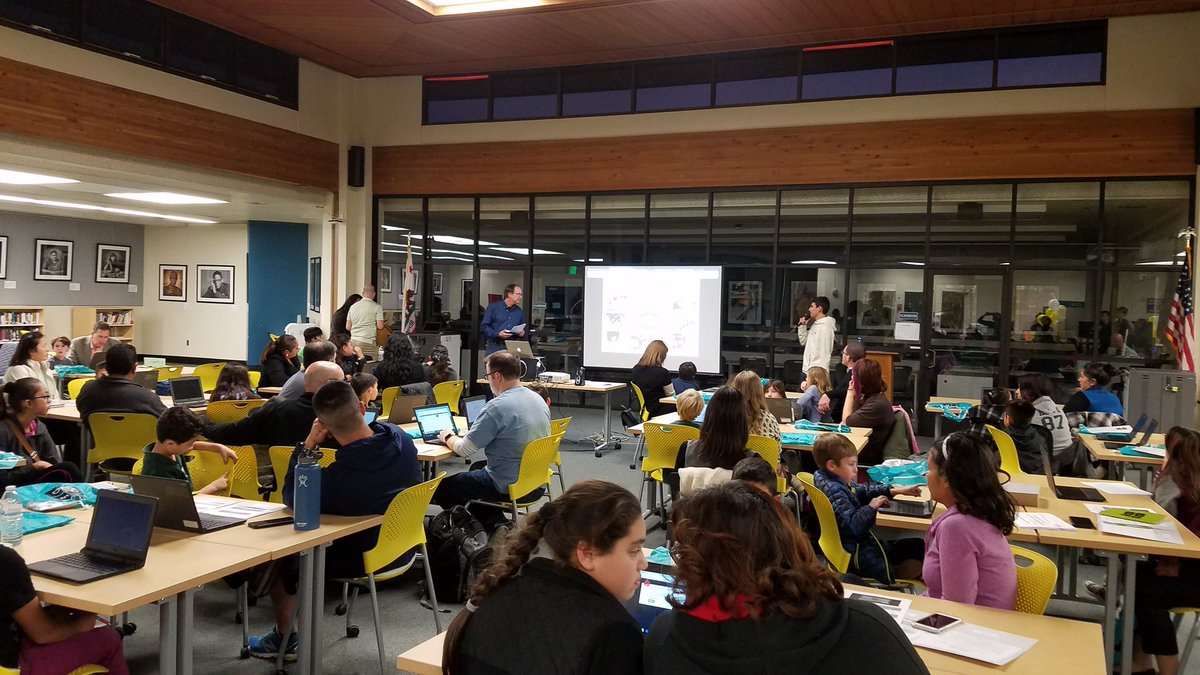 NancyUrenaReid's tweet image. At Lincoln, Family Coding Night: Hour of Code in Spanish and English. #SJUSD partnered with #SVEF and #FamilyCodingNight. It was a success! First time using curriculum translated to Spanish.  Bringing code to all students. #CSinSV and #CSEdWeek