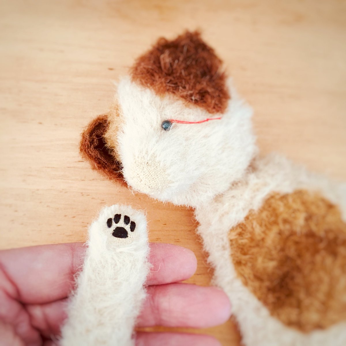 澤田クマ制作所 𓃰 刺繍の肉球 以前 猫の肉球 を刺繍してあまりの面倒さに今後刺繍はないかも と思っていました けど手軽に作れる小さい肉球は刺繍かなーって事でまた刺しました やっぱり うん 澤田クマ制作所 𓃰 刺繍の肉球 以前 猫の肉球 を刺繍してあまりの面倒さに今後刺繍はないかも と思っていました けど手軽に作れる小さい肉球は刺繍かなーって事でまた刺しました やっぱり うん