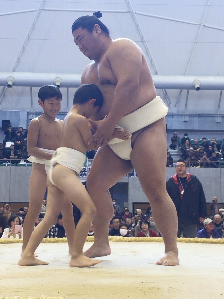 日本相撲協会公式 冬巡業 宇佐場所 大分県佐伯市出身の嘉風も参加 Sumo