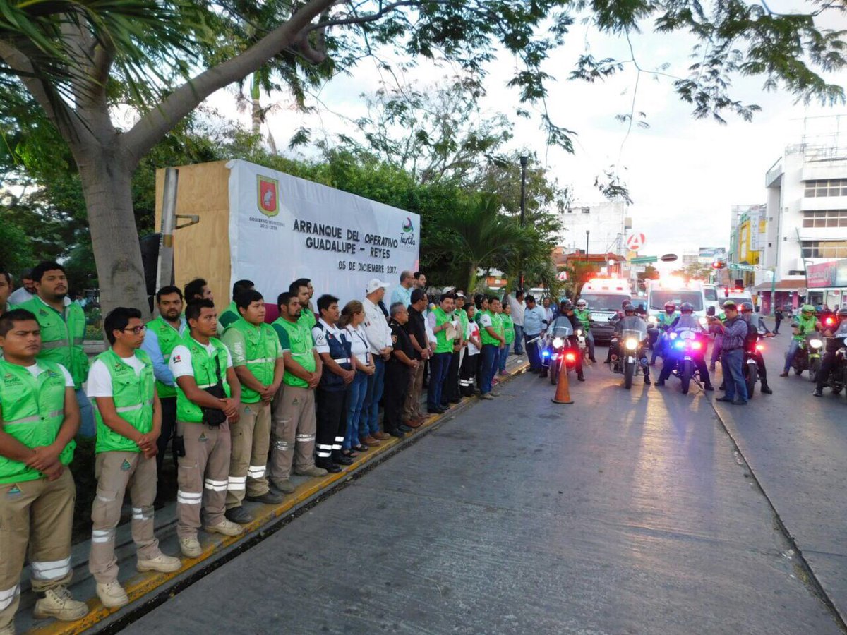 TuxtlaAmbiente's tweet photo. Arranca en #Tuxtla Gutiérrez el “Operativo Guadalupe - Reyes” con la coordinación interinstitucional de los tres órdenes de Gobierno, para salvaguardar a la población en esta “Temporada Decembrina” #LaProtecciónCivilLaHacemosTodos https://t.co/Q4eqxwszx0