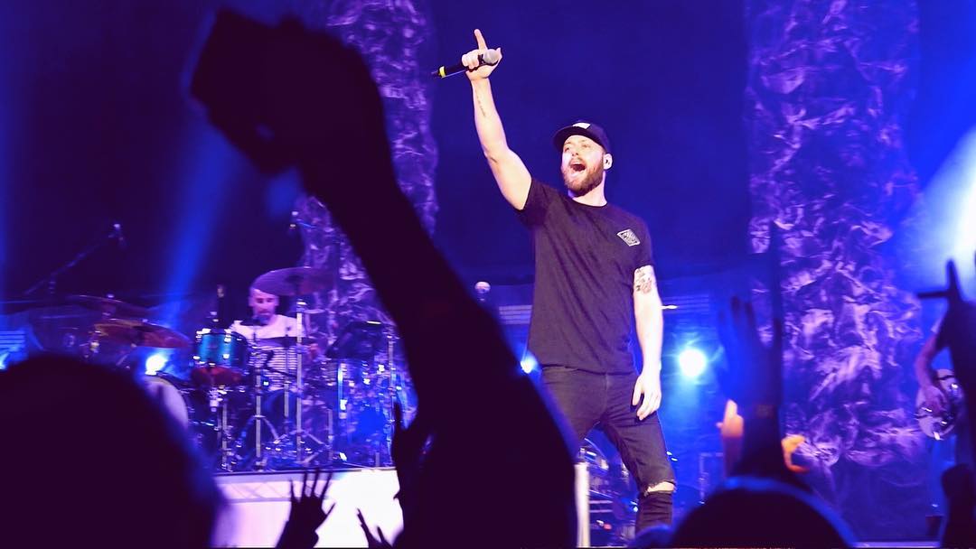 AndrewHyattBand's tweet photo. Throwback to the #sideeffectstour where absolutely no fun was had. Who came out to one of the shows?? https://t.co/x6f0ZMJCq7