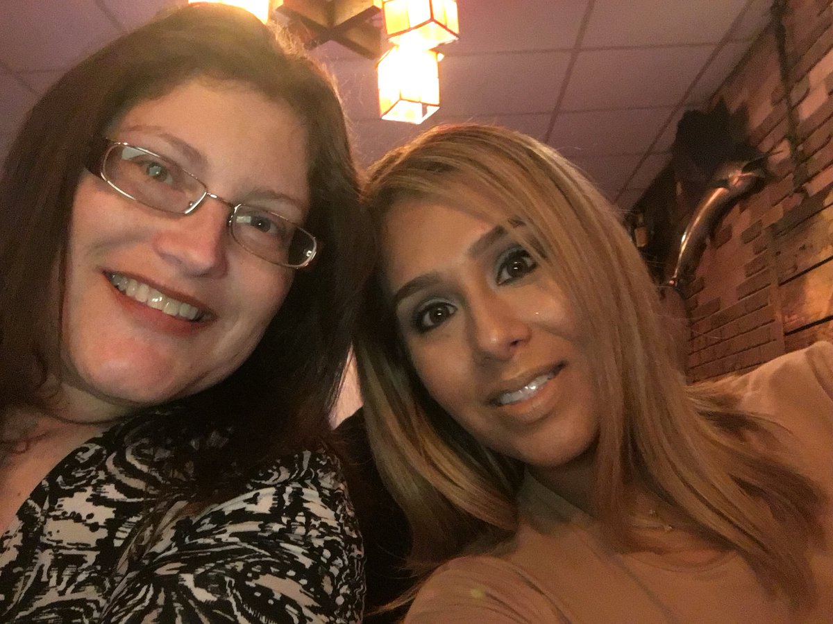 tampabayjen's tweet photo. #happybirthday #sisterinlaws #sagittarius #samebirthdays #family #Miami https://t.co/1ULKA90IEy