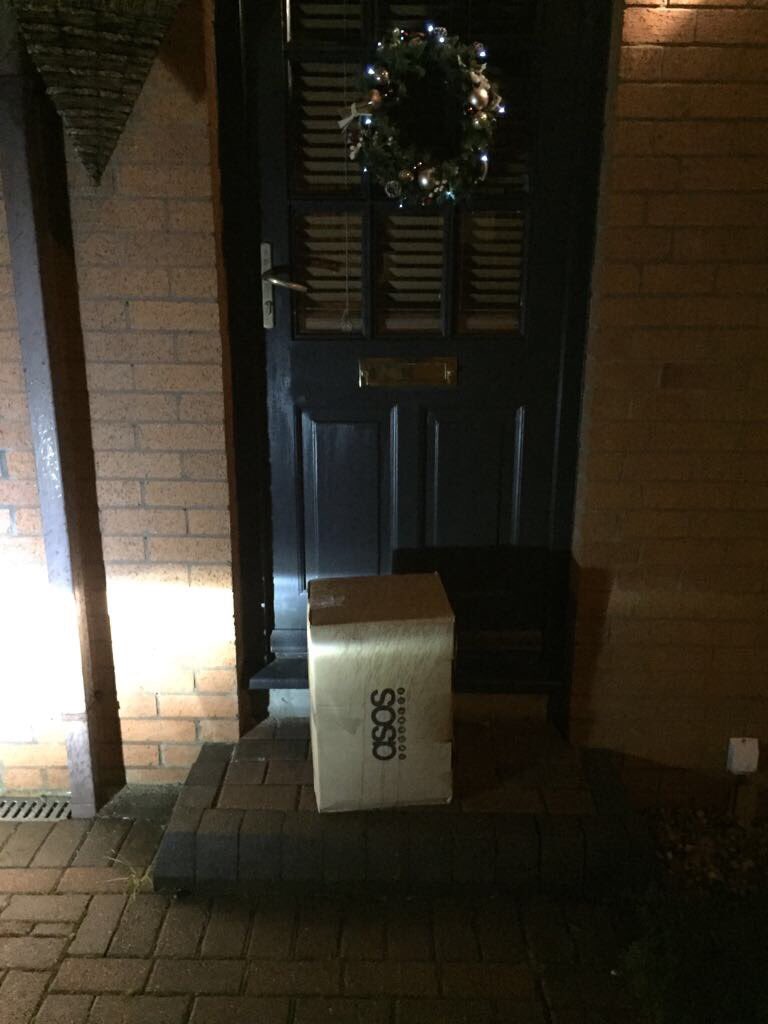 zoeyyyoung's tweet photo. Are you kidding me?!? @ASOS @ASOS_HeretoHelp so glad you decided to left my order outside to get drenched &amp; nearly robbed . #shocking https://t.co/yOmxhhLO1W