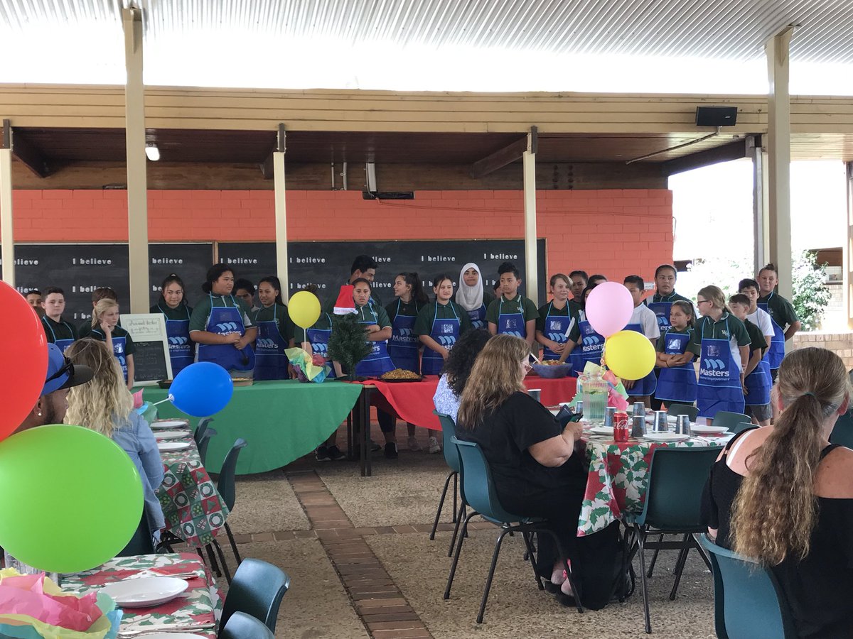 HelenPolios51's tweet photo. Year 6 celebration lunch for parents - cooked and served by students #thankyou https://t.co/vk5UQ9NzAD