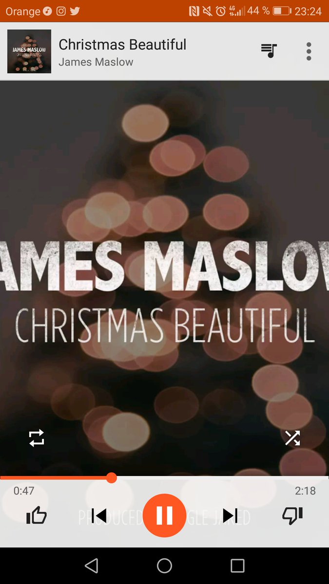 MartuBlackRed's tweet photo. @jamesmaslow I miss your hugs, as your eyes looked at me about that adorable smile. Something comforts me these days and that's your #WhoKnowsMusicVideo and your new song #ChristmasBeautiful  ,I don't stop listening to her because they make me smile thanks to u💚 Good Night🇪🇸💋 https://t.co/Xm4jbLMrDw