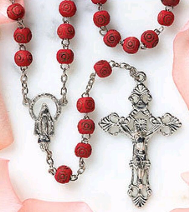 TheBread_OfLife's tweet image. Praying the Joyful Mysteries and meditating on the life of Saint Joseph with Mary and Jesus
#1stWednesday
#Advent