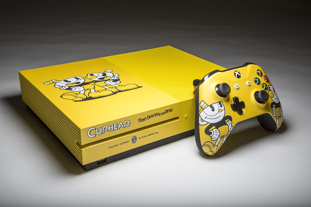 corruptie Definitief schoner Alpha on Twitter: "⚡️TOYPOCALYPSE⚡️RETURNS DEC. 14 TO BLOW YOUR TOY-LOVING  MIND! 🤯 But first, follow and RT by 12/7 at 6pm PT for your chance to win  this killer #Cuphead custom Xbox