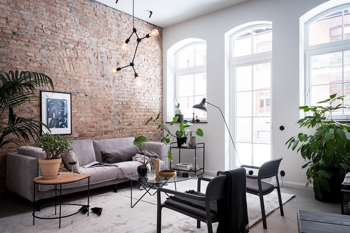 GronandWhite's tweet photo. That brick! This is such a gorgeous turn-of-the-century townhouse in Sweden. Take the full tour on the blog now at Grøn + White. https://t.co/NcGeVi4f6S https://t.co/KoLOI3scKL #nordicstyle https://t.co/fYHs450TrY