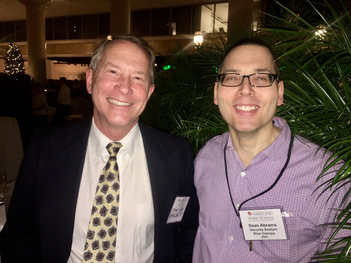 SmithEMBA's tweet image. Thanks to our #SmithEMBA alumni and students for coming out to our annual December networking event tonight @oldebbitt! #UMD #EMBA