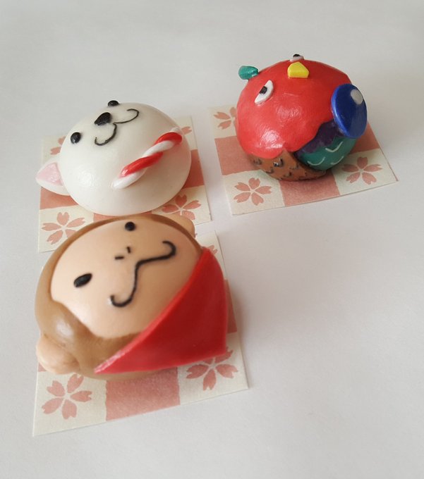 貯金箱なら紙粘土で簡単でおもしろい個性的な貯金箱の作り方 Mama S