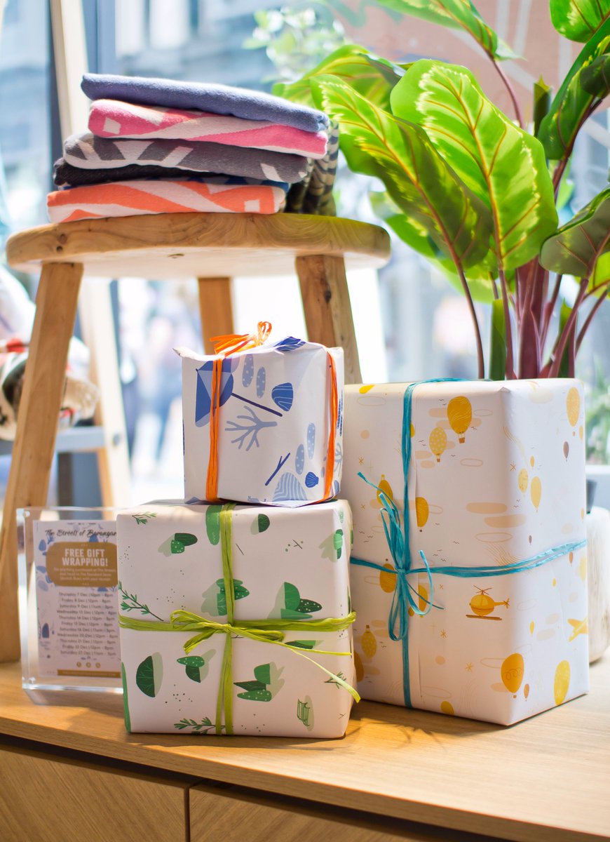 Free gift wrapping at The Streets of Barangaroo starts today! For all the deets, visit bit.ly/TSOB-gift-wrap… and let us help you #GiftHappy this festive season.