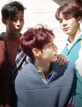 Planum1_IGOT7's tweet photo. เหมือนรัก 3 เศร้า ++ สายตาพี่มัคที่มองจั่น สายตาแบมที่มองมัค ฮืออออออ
นี่จะชิป !! #MarkSon #MarkBam 😍😍☺️☺️
#MarkTunan
#JacksonWang
#BamBam
#7For7PresentEdition https://t.co/UQYRQ2hJTr