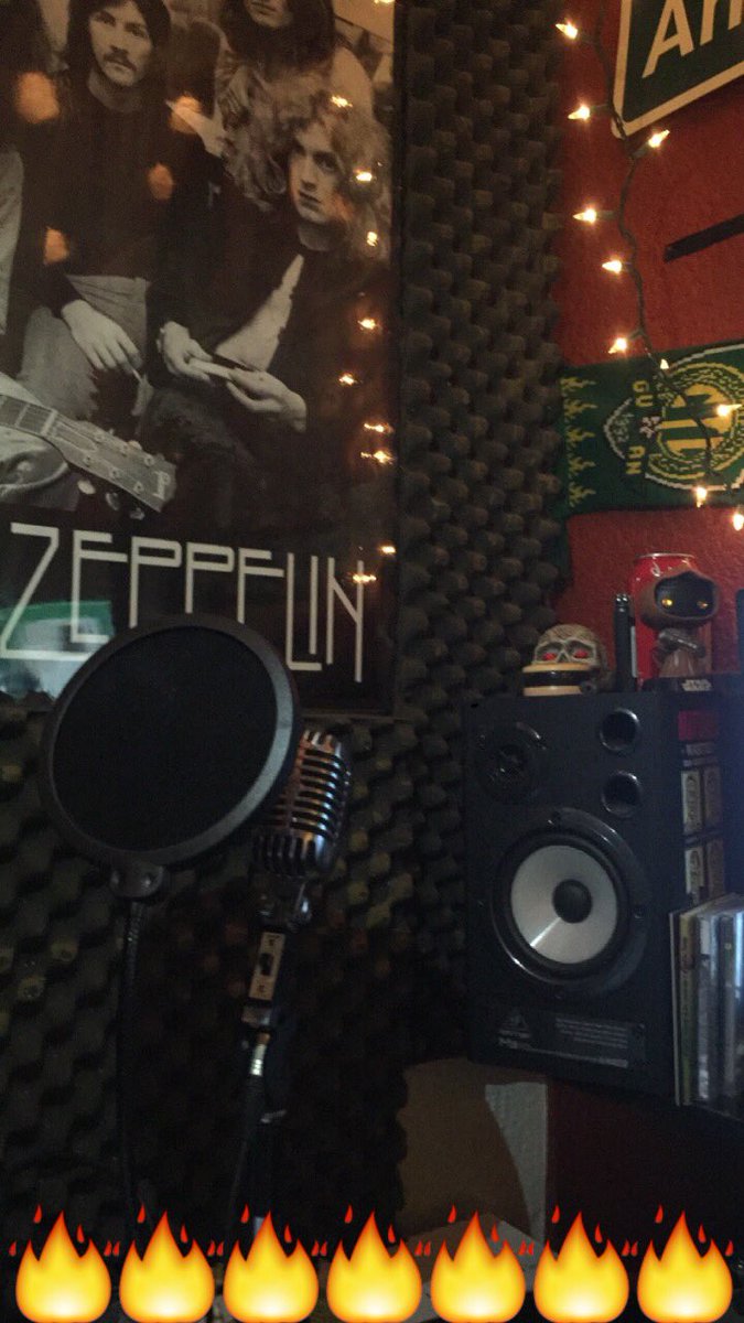 ¡¡Ahora al aire!! Un especial con los nuevos clásicos del Rock. Ponle a dieznueve.mx/dieznueve-fm/