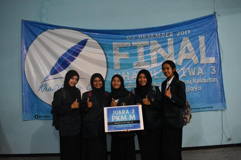 [HIMATHRIK BERPRESTASI]
Selamat kepada THP 2017
Zahrotul Firdaus,Monica Andini,Cahyunda Safira
juara 3 bidang PKM M Khatulistiwa 3 oleh SKM