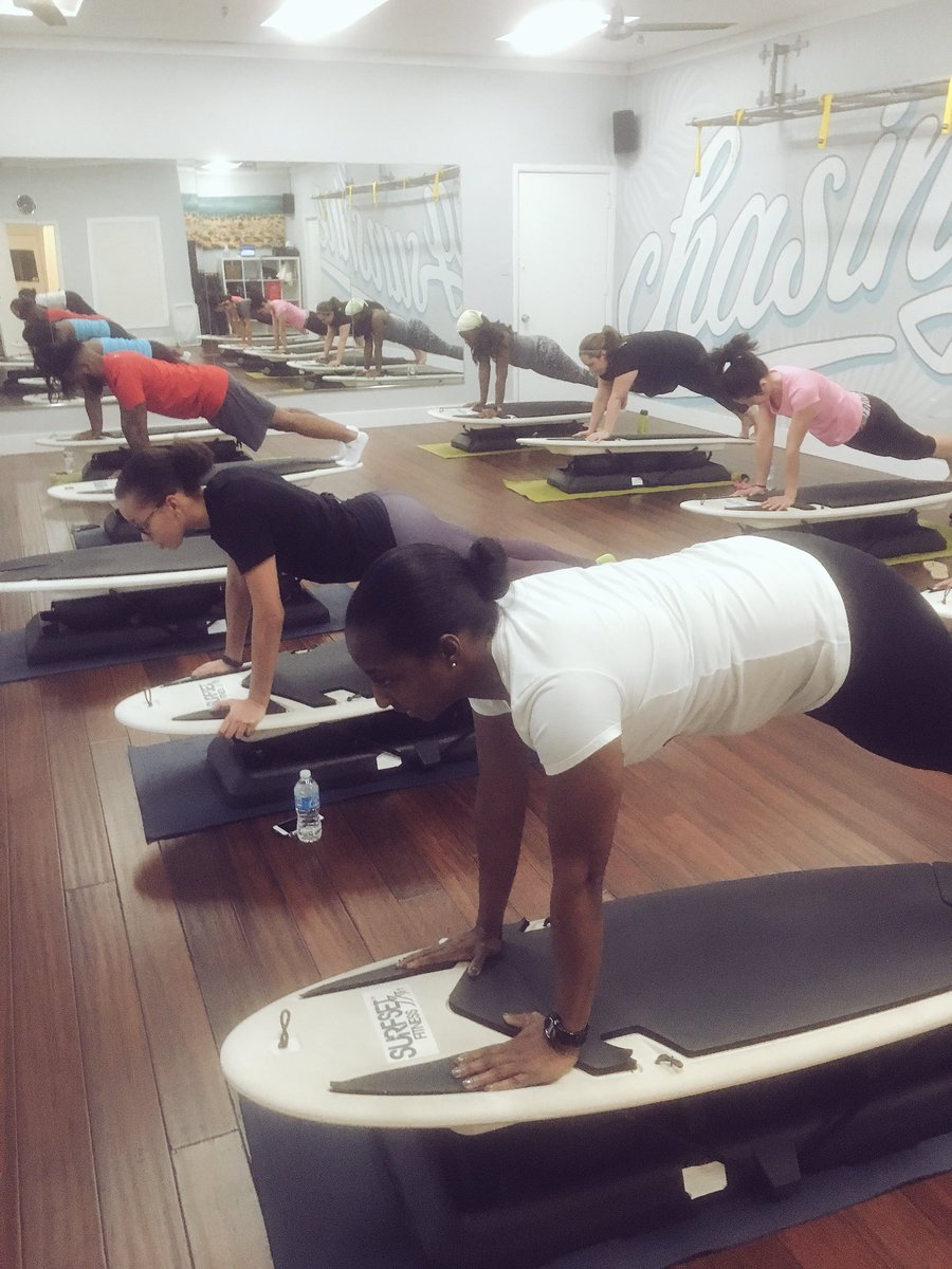 katekatebear's tweet photo. Woo woo rocking surf class tonight at @beachfitbmore with the @YelpBaltimore squad! 🔥🏄‍♀️✨ #teambeachfit #surfsup #yelpbaltimore #mybmore https://t.co/214CnJNmIx