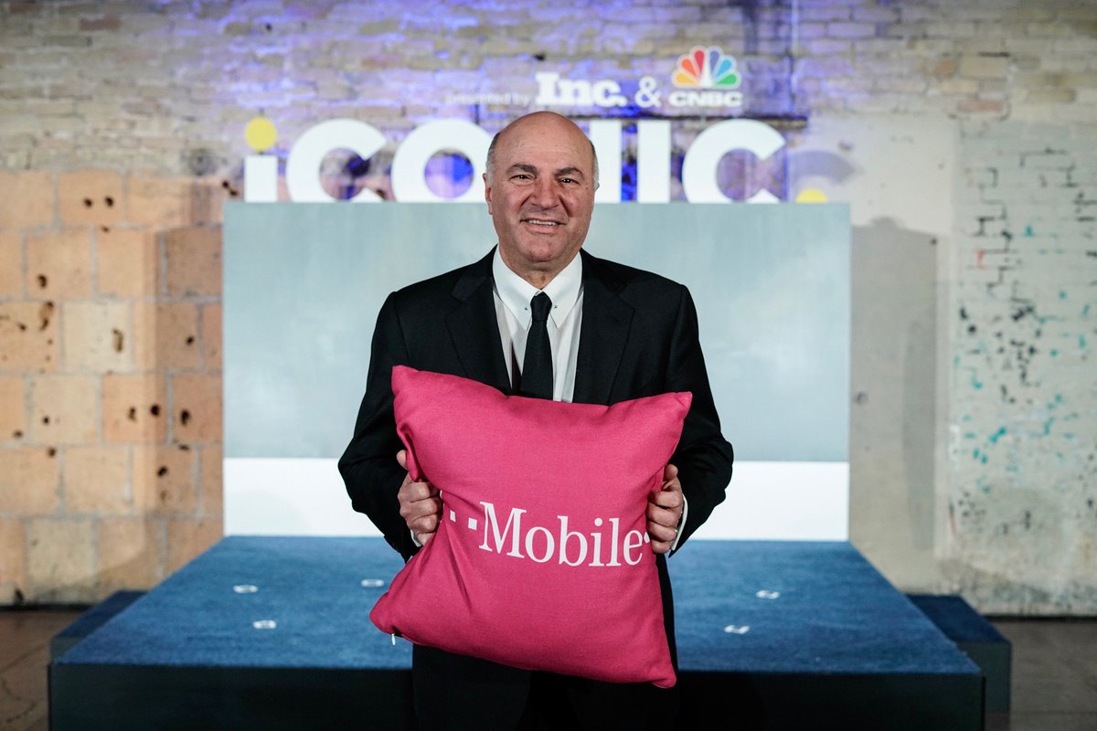 TMobileBusiness's tweet photo. Thanks to the speakers, attendees, and @kevinolearytv for another great #iCONICTour! Until next time 👋🏼 https://t.co/waJ9MsdX7V