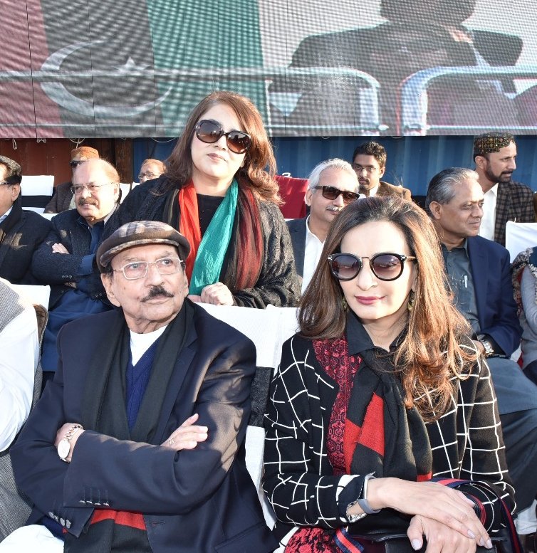 MalaikaSRaza's tweet photo. Memorable clicks from #PPPGoldenjubilee jalsa....
#UmeedSayYaqeenTak
#PPPat50
#JeayBhutto
#JeayBenazir
#JeayBilawal 💚🖤❤ https://t.co/bNFfiP4zKo