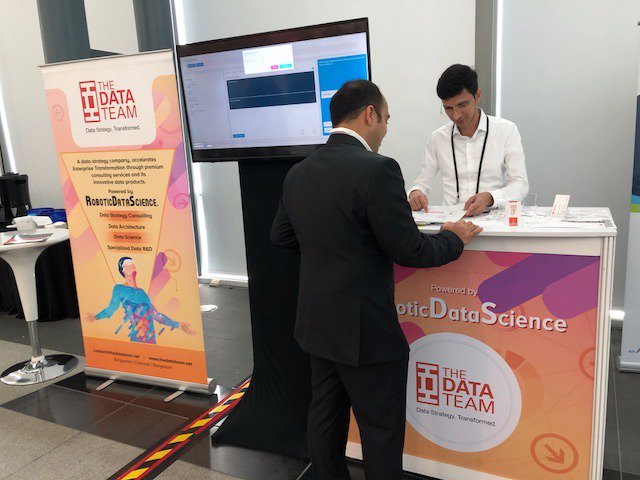 carpedata's tweet photo. It was a wonderful experience at the @strataconf #Singapore yesterday. We are back again today, so drop by at Booth #6 to learn more about how #RoboticDataScience can transform your enterprise #DataScience https://t.co/0nlES7IZhh