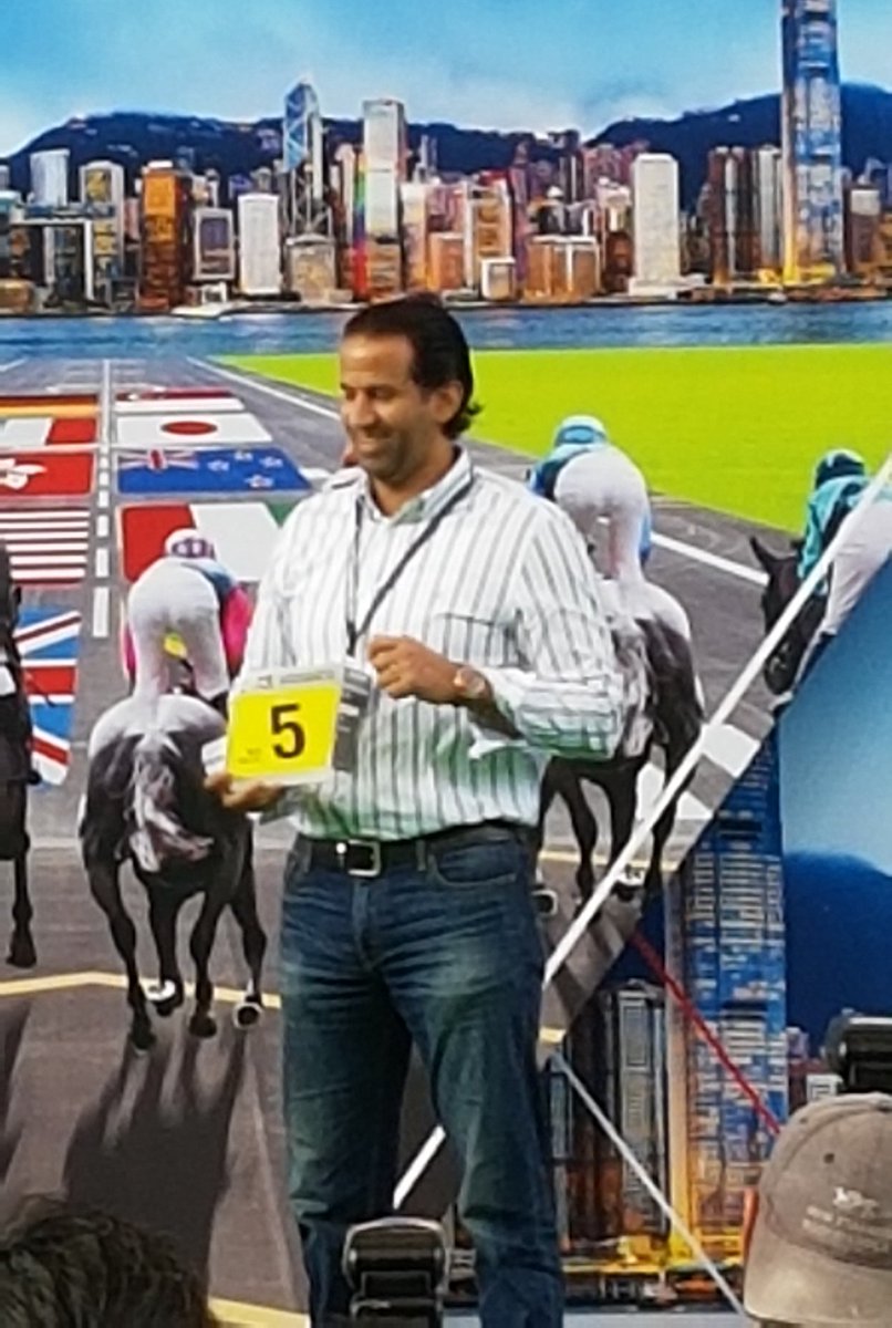 seenthestars's tweet photo. Co-owner Ahmed Mouknass has the hot hand as #SignsOfBlessing draws stall 5 in the #HKIR Sprint, a big improvement on last year's wide berth. Unfortunately #TheRightMan drew 13 https://t.co/rBvUhzBpLx