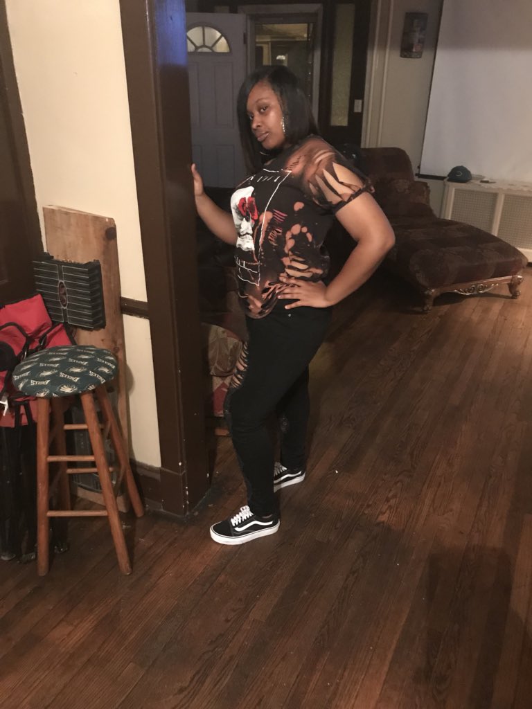 ______Naj's tweet photo. I ain’t been on here in forever 😭 #YeahThatsNaj😍💰😝🤷🏾‍♀️ https://t.co/1eodsgJYDW