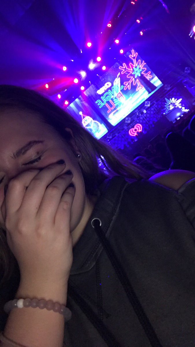 shayna1221's tweet image. I'm in tears oh my gosh @Logic301 was absolutely amazing tonight 💕thanks for the positive vibes