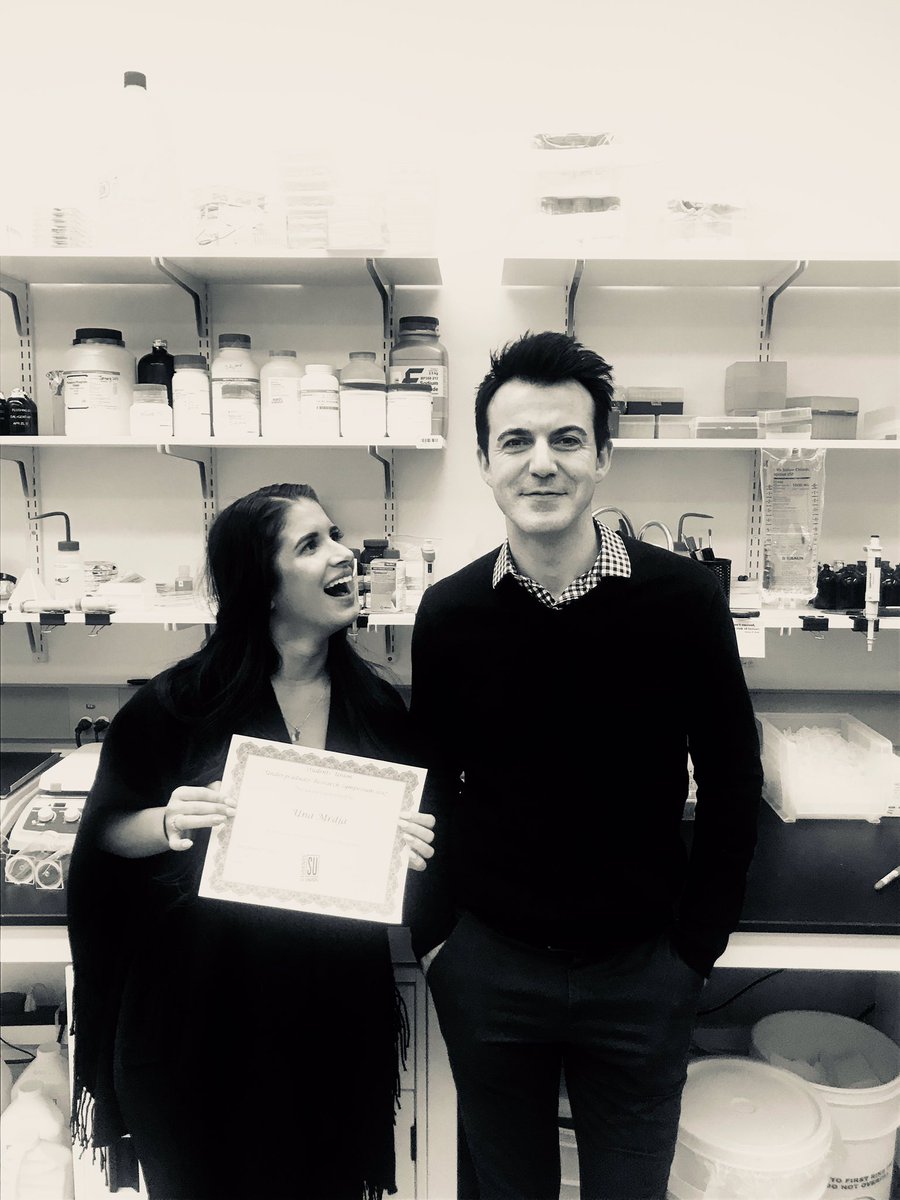 UnaMrdjaa's tweet photo. I look up to my mentor @LovicLab ... literally. https://t.co/wz8HlKRGCs