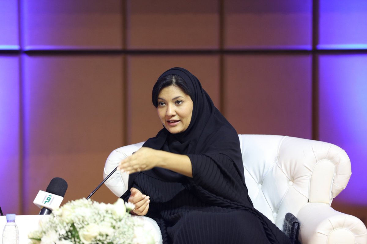 SaudiMarketingC's tweet photo. #المؤتمر_السعودي_للتسويق واحدى مخر��اتها مبادرات تحسين المجتمع مثل دعم الرياضة المجتمعية https://t.co/a3Ej7daptF