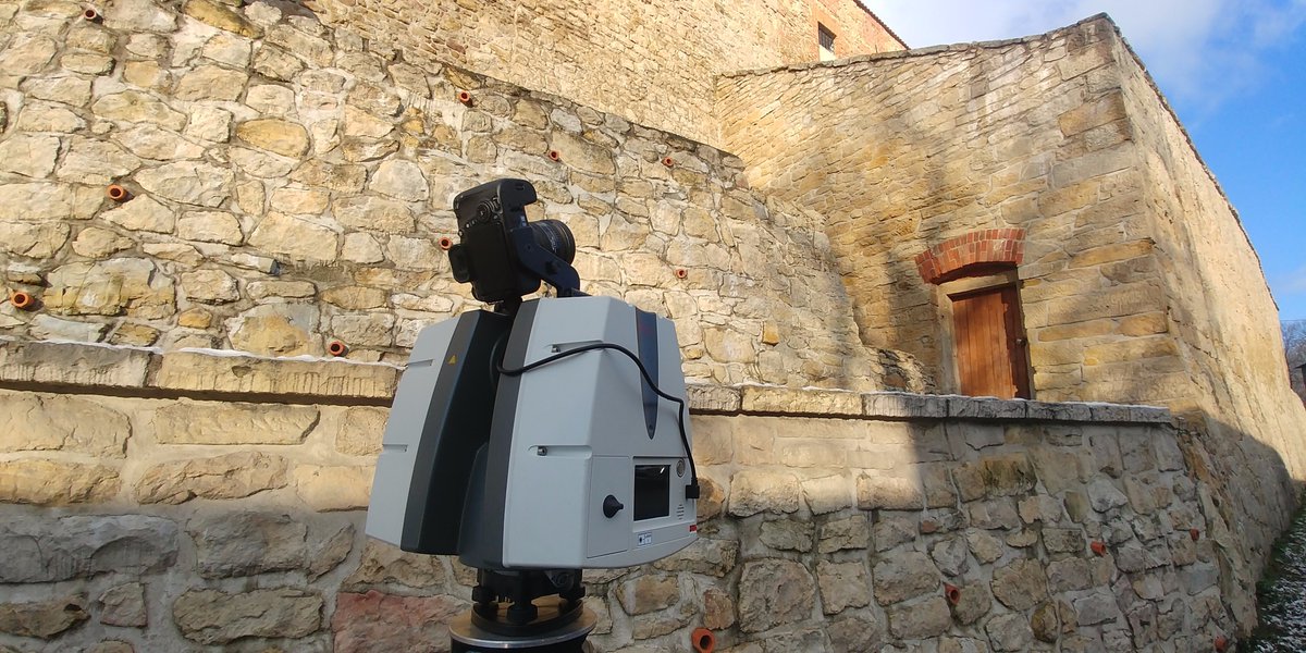 AMIGEOSPJ's tweet photo. Rozpoczęliśmy #skaning_laserowy w @bystrzycakl . Pierwsze zdjęcia z centrum miasta. Liczymy na dobrą prognozę pogody :). #skanowanie3D. #skanowanielaserowe https://t.co/inhtu7UxLO