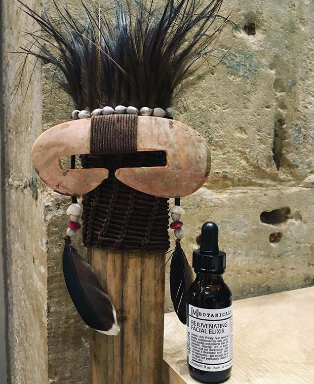 Le Rejuvenating Facial Elixir de @mbotanicalsuk, cocktail exceptionnel à la figue de barbarie, extrait de pépin de cassis, nigel, encens, bourrache... est enfin de retour ! Un élixir de beaute incontournable !