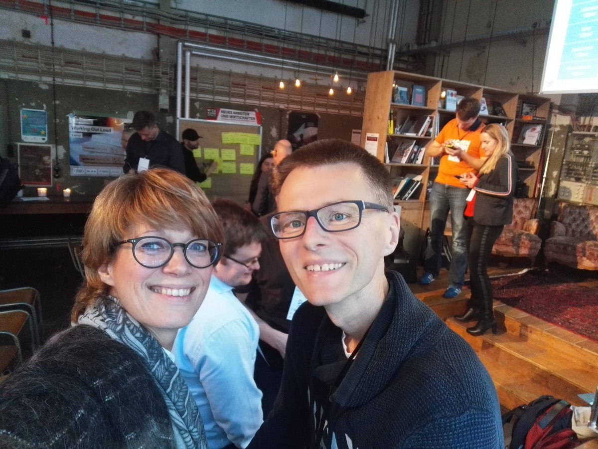 Berlinadora's tweet photo. Bayer Crew #WOLC17 mit @farbensee und @Berlinadora https://t.co/AOWfiOleYB