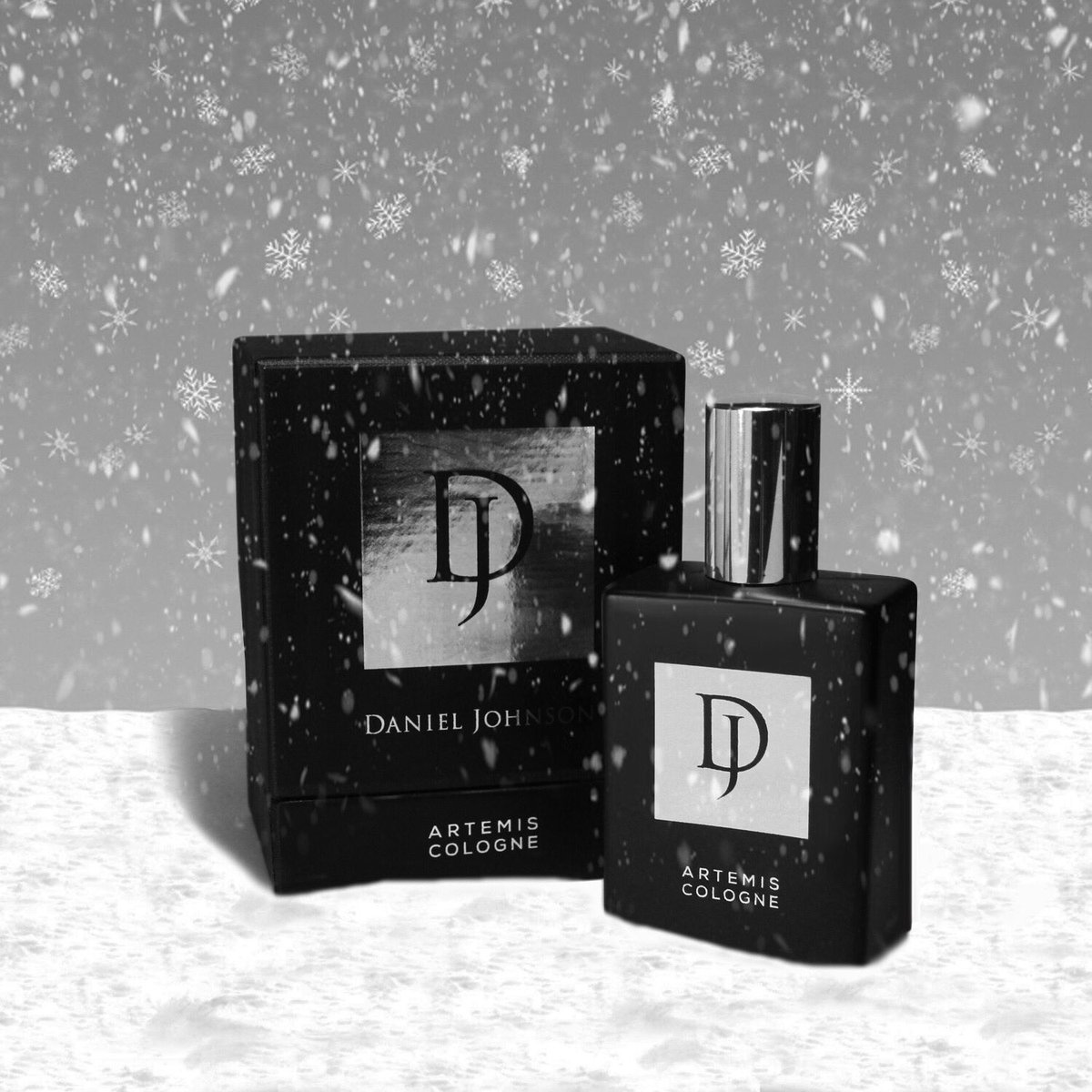 Need the perfect gift for Christmas? Get out Luxury #DJARTEMIS Fragrance.

Shop via link below.

danieljohnsonfragrance.com