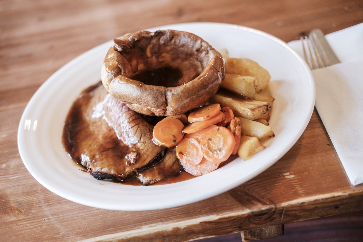 #SpecialOffer: #Stay at The Hampshire Hog between now and Friday 22nd #December &amp; get 20% off your booking with code SLEEPTWENTY.
thebandbdirectory.co.uk/12170
#BedandBreakfast #Clanfield #Hampshire #EatandStay #FamilyFriendly