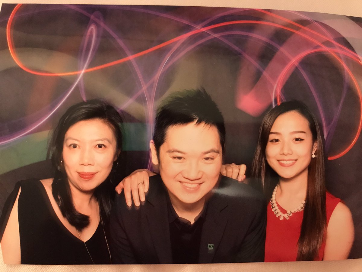 mmei0204's tweet photo. Chinatown branch reunion!!❤️❤️❤️It's nice to catch up with @VChui_TD @hlhkwok at the #PrairieRoadshow #WeAreReady https://t.co/ibYgYmHDMW