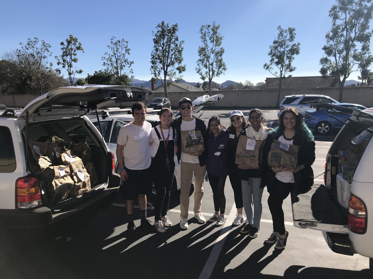 torinardoni's tweet photo. everyone please remember, every little contribution helps! look what 7 Camarillo teenagers did in 7 hours. do whatever you can no matter how small you think it is💗 #staystrongSoCal #Staysafe https://t.co/TRoEkKVBrt
