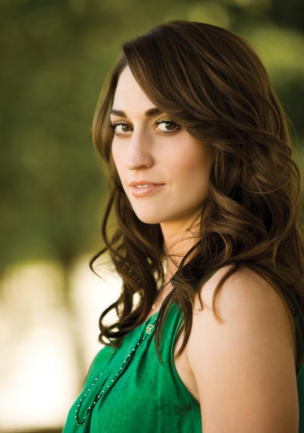 Happy Birthday to Sara Bareilles who turns 38 today! 