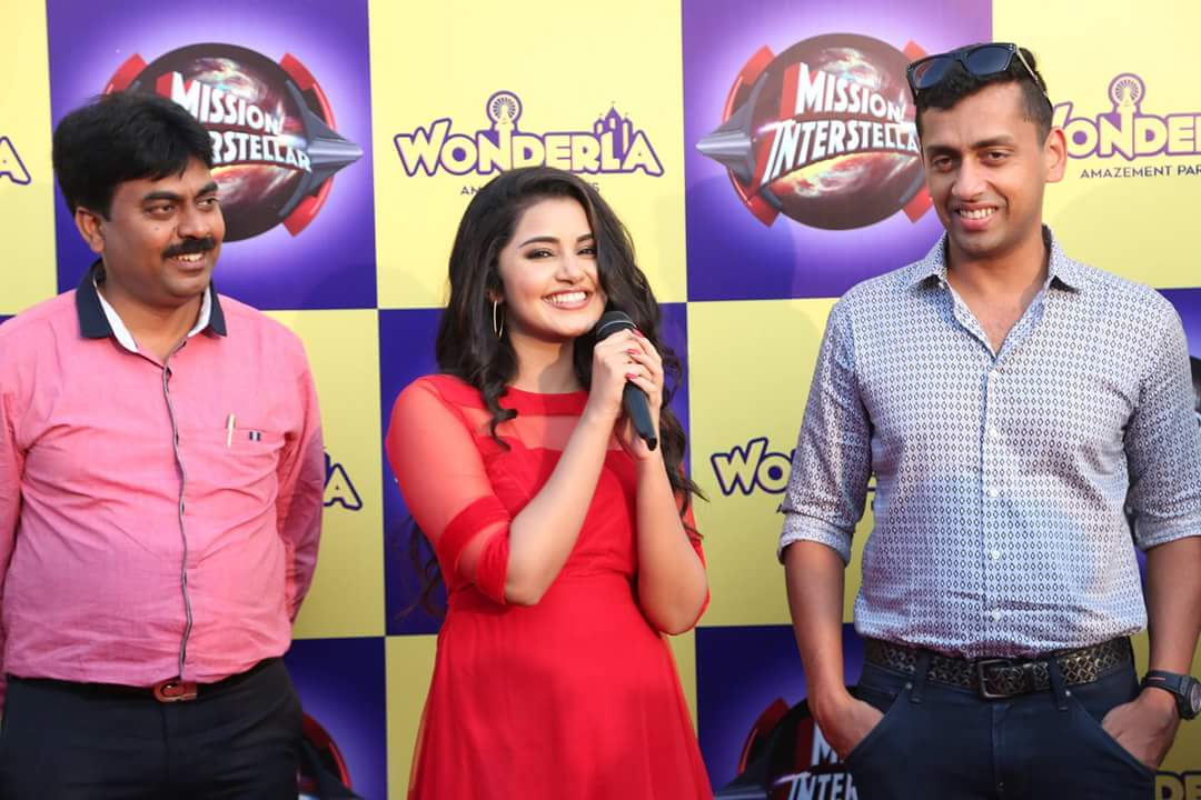 helloChanti's tweet photo. Latest pics of @anupamahere at the launch of #MissionInterstellar. Looking sooo beautiful ๐๐๐ https://t.co/UDFFnFPsq1