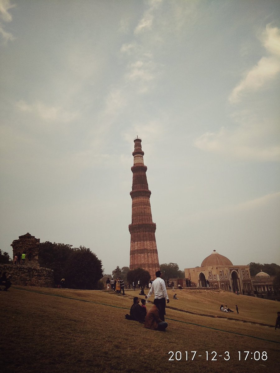Vik_vineet's tweet photo. #qutub_minar #MonumentsForAll https://t.co/uRtaD0Oo4I
