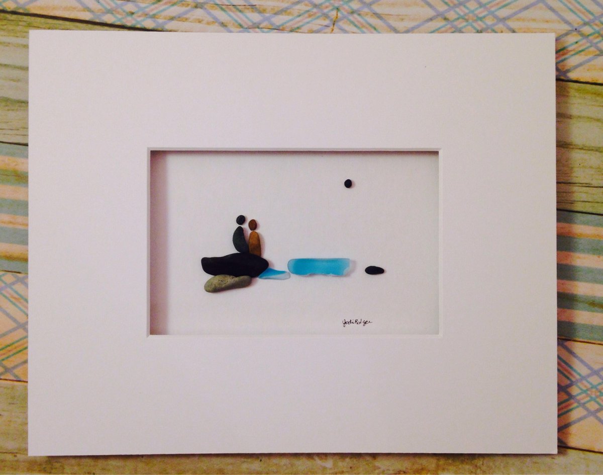 pebbleartbyjodi's tweet photo. Pebble Art Couple  Picture, 8 x 10  Framed Couple  looking over … https://t.co/Qxnc1Jt2C3 #giftideas #CouplesPresent https://t.co/sazrRAPdT7