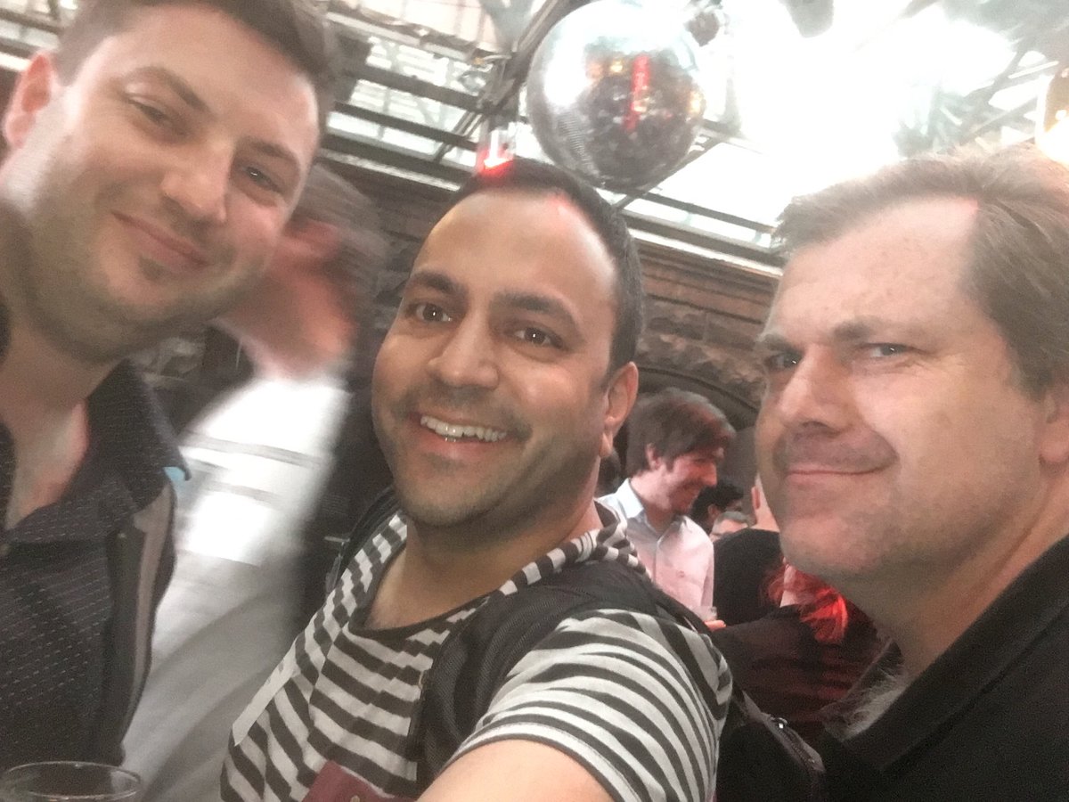 cggaldes's tweet photo. At #BeeropsChilli with these two fellas! https://t.co/Bu90LJ1LkO