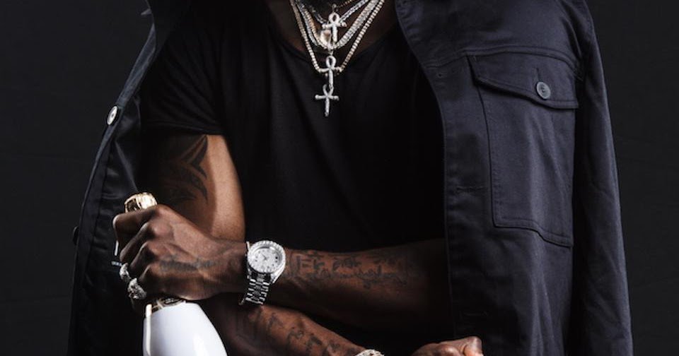 KAINDULAH's tweet photo. #SeeTheAfricanLink Kilichoandikwa Forbes Kuhusu @DiamondPlatnumz Na Kampeni Ya Self-Made https://t.co/KMiIsPOJWf #GetToBeSeen https://t.co/Mmb4DafUGn