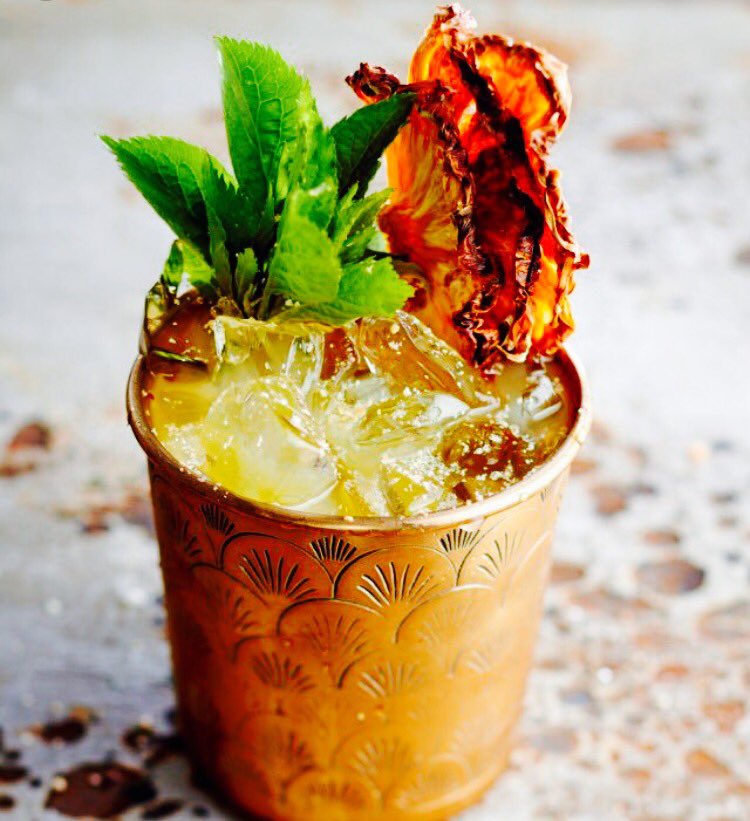 Tonight's the night! 🤗

Come along to our cocktail making masterclass! 🍸

Watch, make and drink 4 cocktails and enjoy our delicious paella 😍 🙌