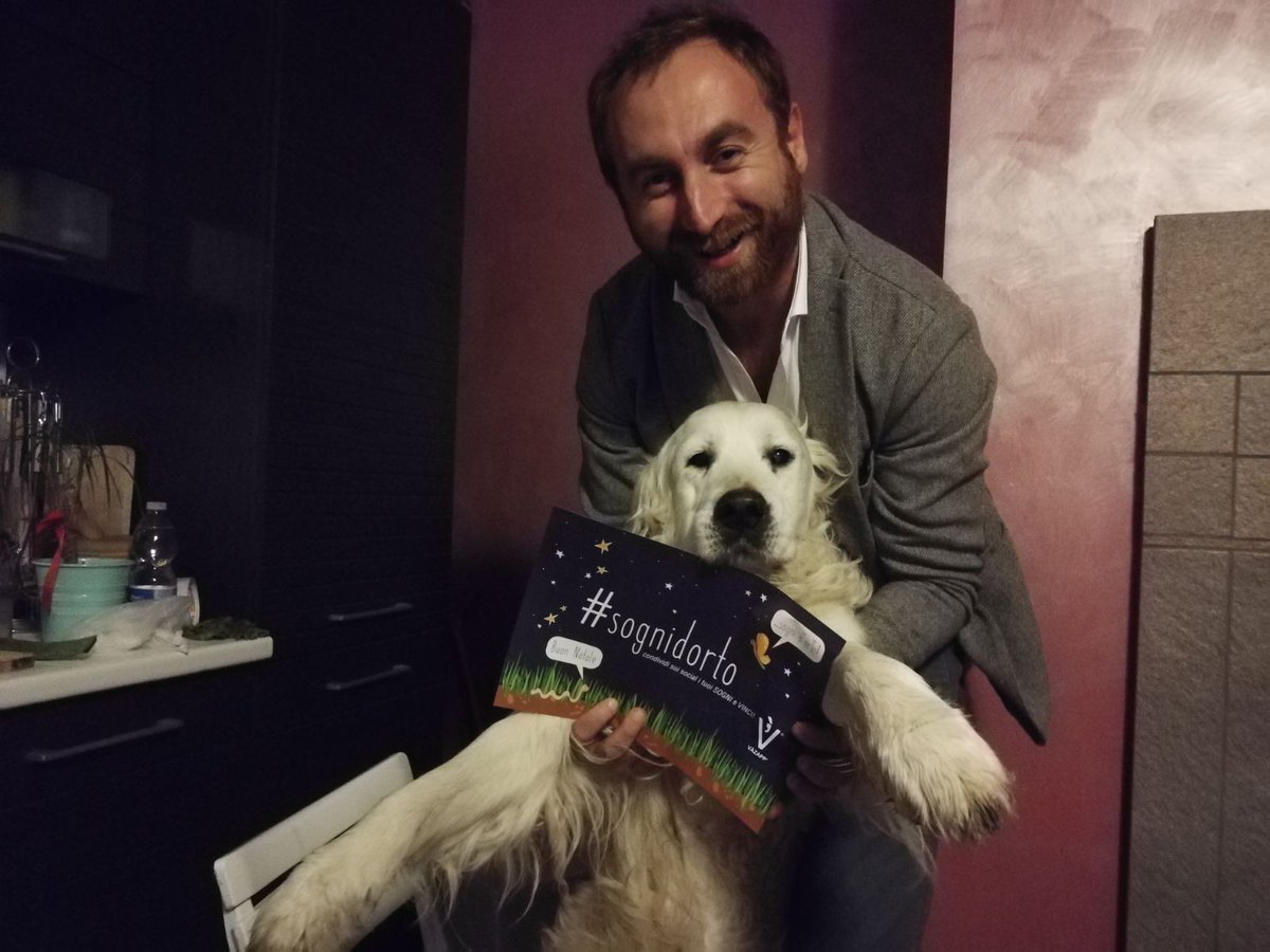 A Natale fai sogni d'orto 🎄🌱.
Condividi sui social il tuo sogno per #Natale con l'hashtag "#sognidorto" e vinci i premi di #VaZapp, l'hub rurale di #Puglia più famoso d'Italia➡️ vazapp.it/sognidorto/ 
<a href="/fulviogiuliani/">Fulvio Giuliani</a> e tu? Ci mandi un selfie per #sognidorto? :)