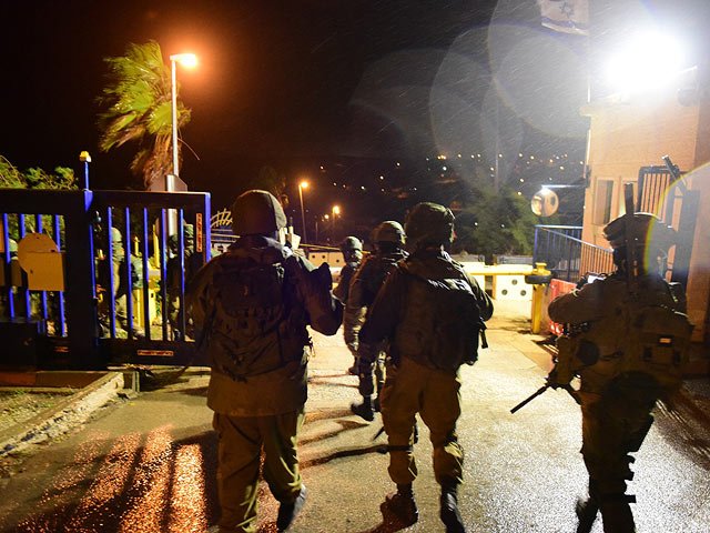 F_ZIHK's tweet photo. Służby prasowe #IDF:
Dziś w nocy, jednostki operycyjne brygady terytorialnej #Shomron (Dywizja Judei i Samarii/Ugdat Ezor Yehuda VeShomron), przeprowadziły operację antyterrorystyczną w wiosce #Kusra #Samaria, na południe od #Nablusu - zatrzymano ok.20 palestyńskich terrorystów https://t.co/hYxk9Zl3rz