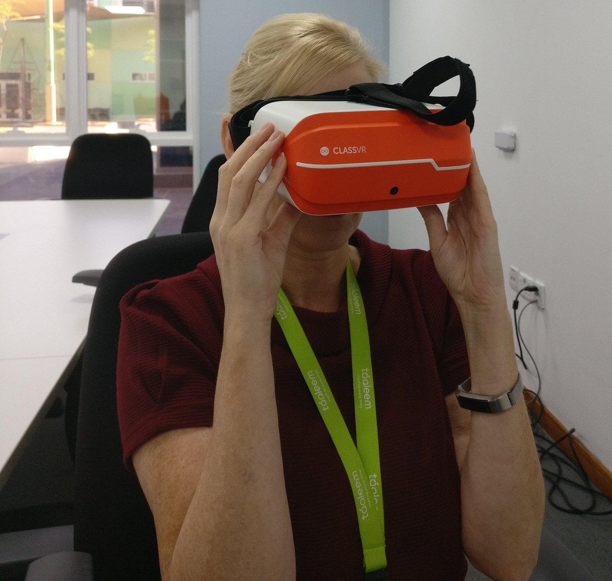 VR comes to @DBSJumeirahPark. @DBSJP_Principal exploring the underwater world with our new VR headsets. Innovative lessons on the way for our students. @DBSJPInnovation