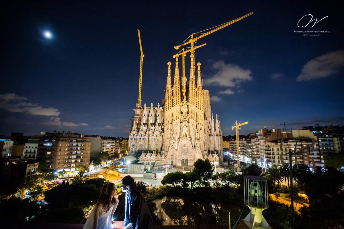 ラヴィファクトリー 結婚写真 前撮り World Location Photowedding バルセロナ編 Photo By Ken 日本から飛行機で約１５ １６時間 スペイン第２の都市であり 世界屈指の観光都市 スペイン バルセロナ 日本はもちろん 世界にも素敵な撮影ロケ地が