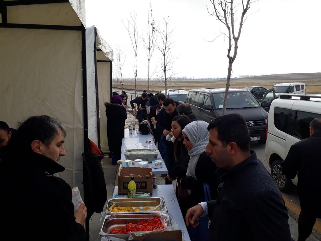 Külliyemizde ağaçlandırma devam ediyor şu an Külliyede bulunan mensuplarımızı mangalda balık yemeye bekliyoruz...
<a href="/drMetinDogan/">Prof.Dr.Metin Doğan</a> <a href="/usanfatih/">M. Fatih Uşan</a> <a href="/aricankazim/">Musa Kazım ARICAN</a> <a href="/ybunikonsey/">AYBÜ Öğrenci Konseyi</a>