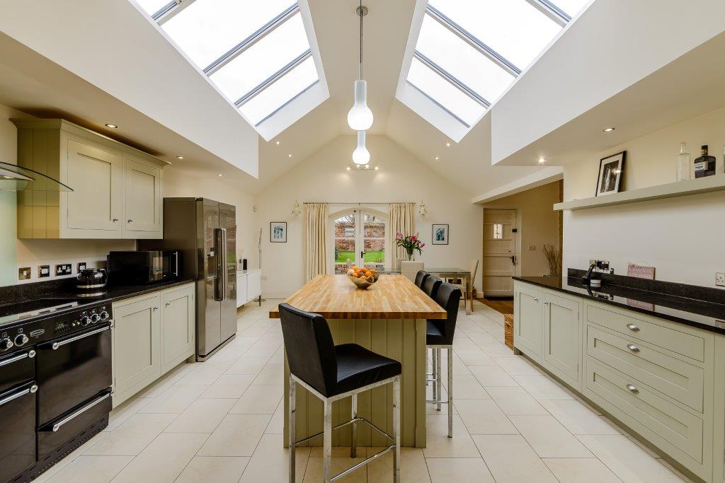struttsmorpeth's tweet photo. #Propertyoftheday in Northumberland is The Longhouse, Earsdon, Morpeth. A beautiful, converted barn with stunning views across open countryside. 4 bedrooms (2 en suite), dressing room, open plan living, double garage and gardens. #Strutts #SandP #propertyoftheday https://t.co/8tGZMQ70W2